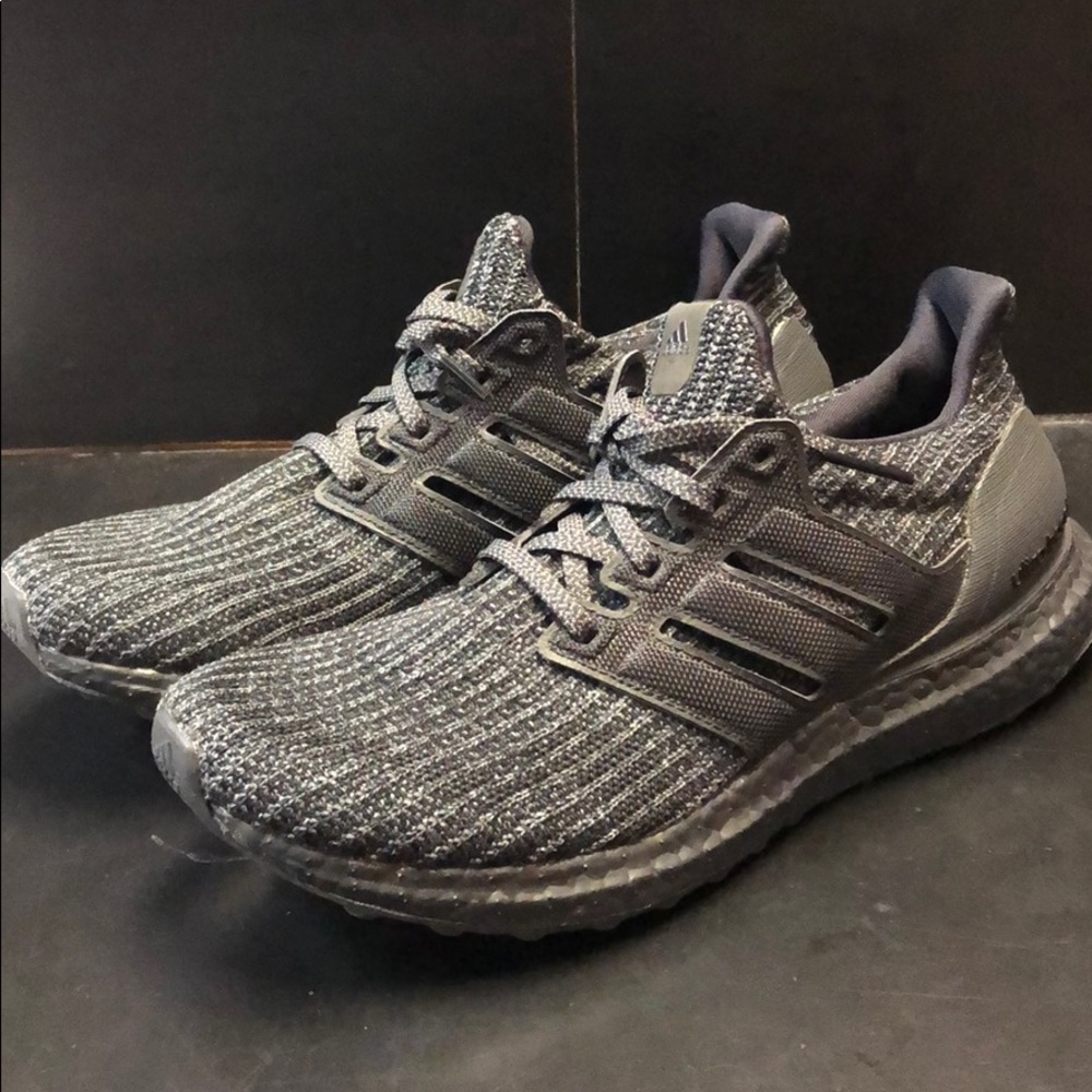Mens Adidas Ultraboost  BB6171 Mens US size 7.5
